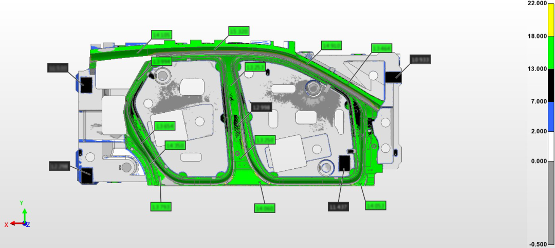 将三维检测数据与原数模进行比对，得到各位置的加工余量。汽车侧门模具加工余量色彩差图（检测报告部分示意）