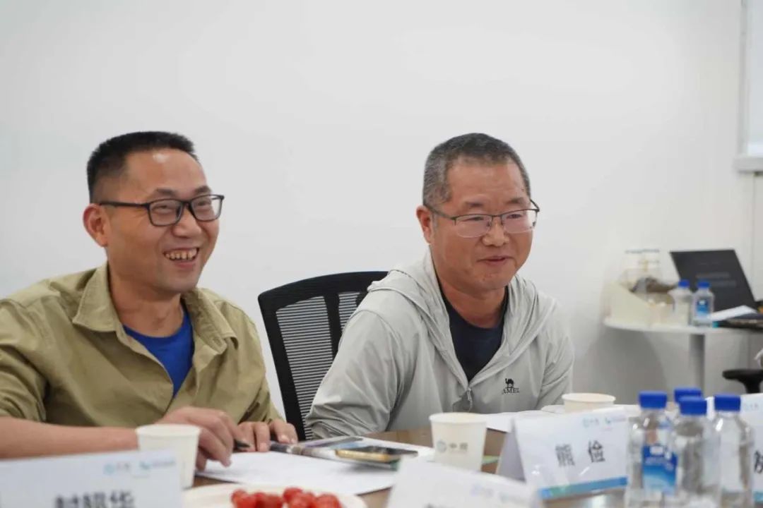 在座谈交流环节，双方围绕如何更好地推动产教融合进行了深入探讨